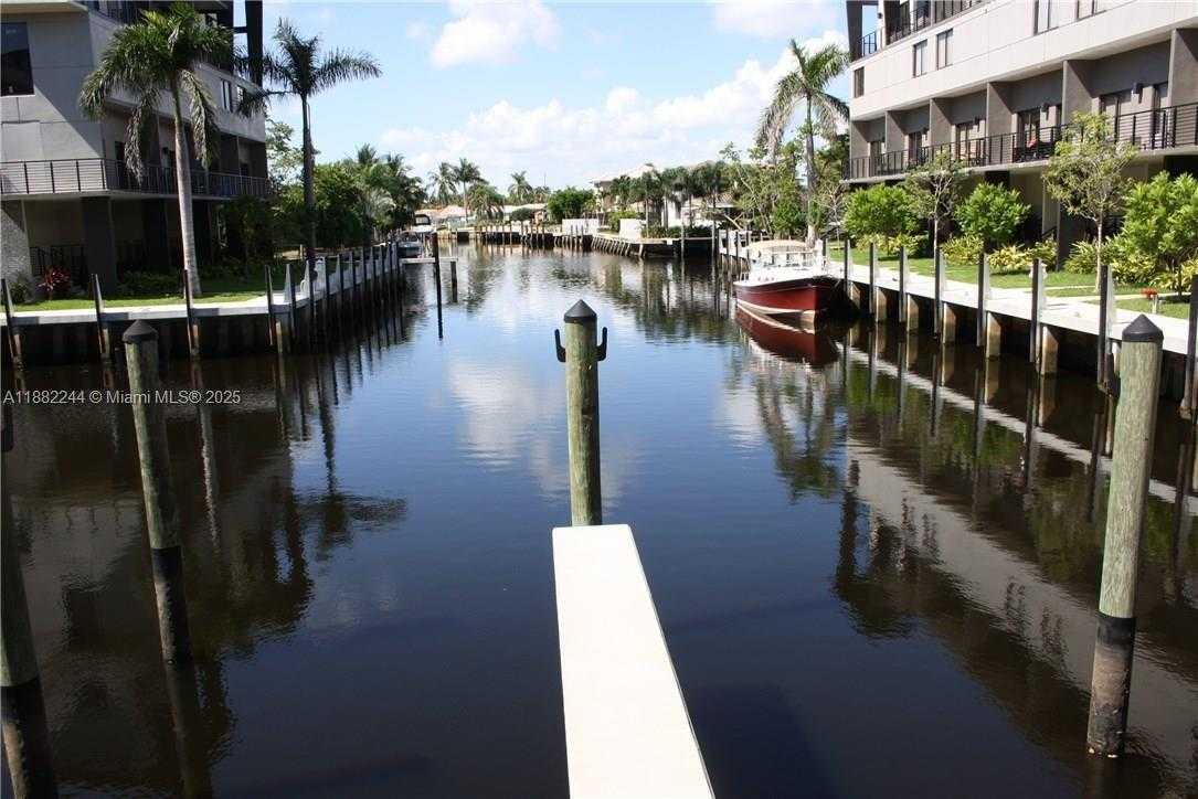 Small Image of 532 SOUTH EAST 1ST CIR, Pompano Beach Number 45