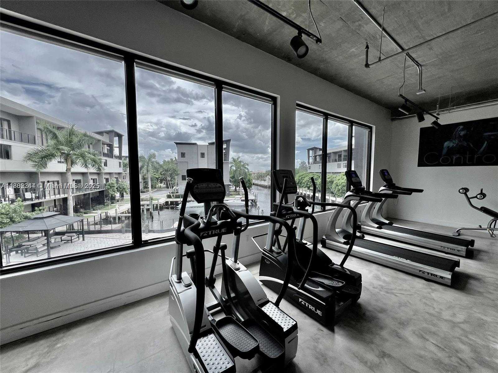 Small Image of 532 SOUTH EAST 1ST CIR, Pompano Beach Number 47