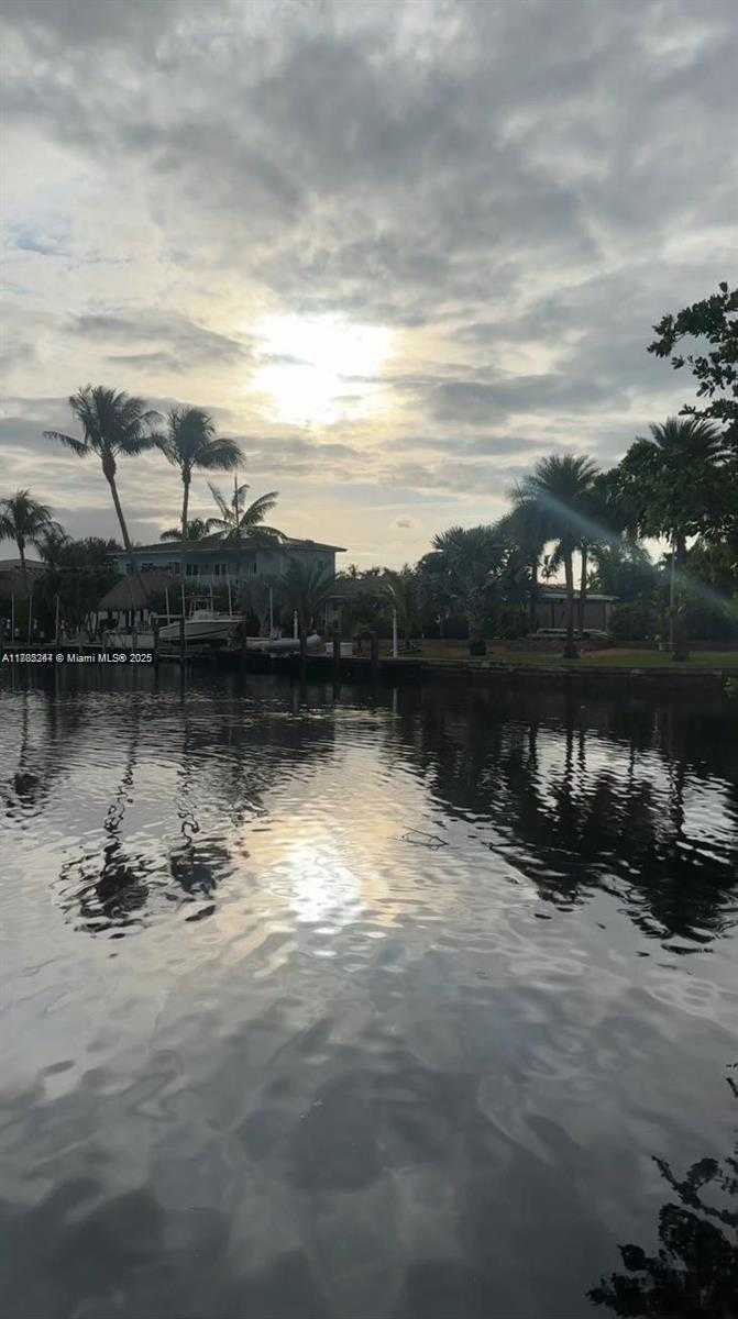 Small Image of 532 SOUTH EAST 1ST CIR, Pompano Beach Number 55