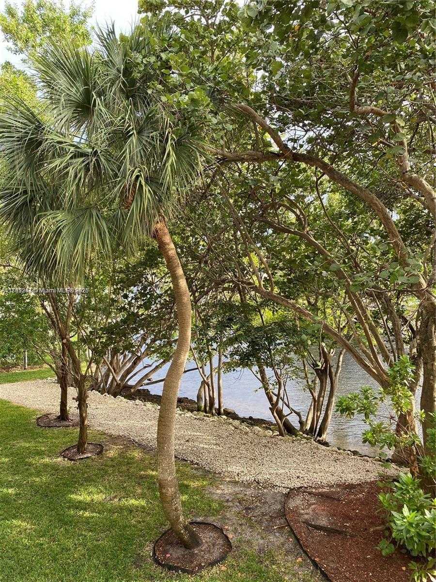 Small Image of 532 SOUTH EAST 1ST CIR, Pompano Beach Number 56