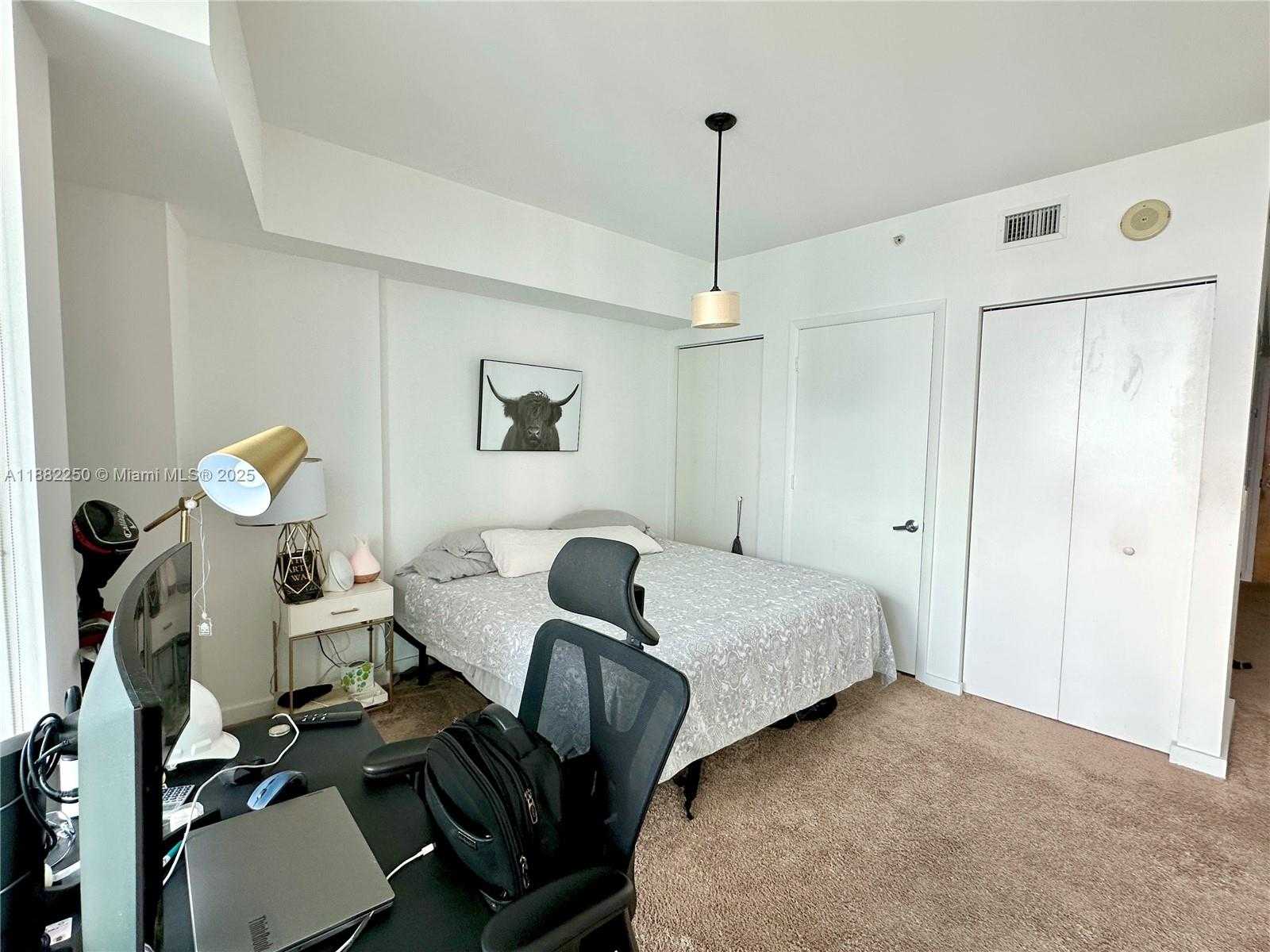 Small Image of 350 SOUTH MIAMI AVE #2215, Miami Number 16