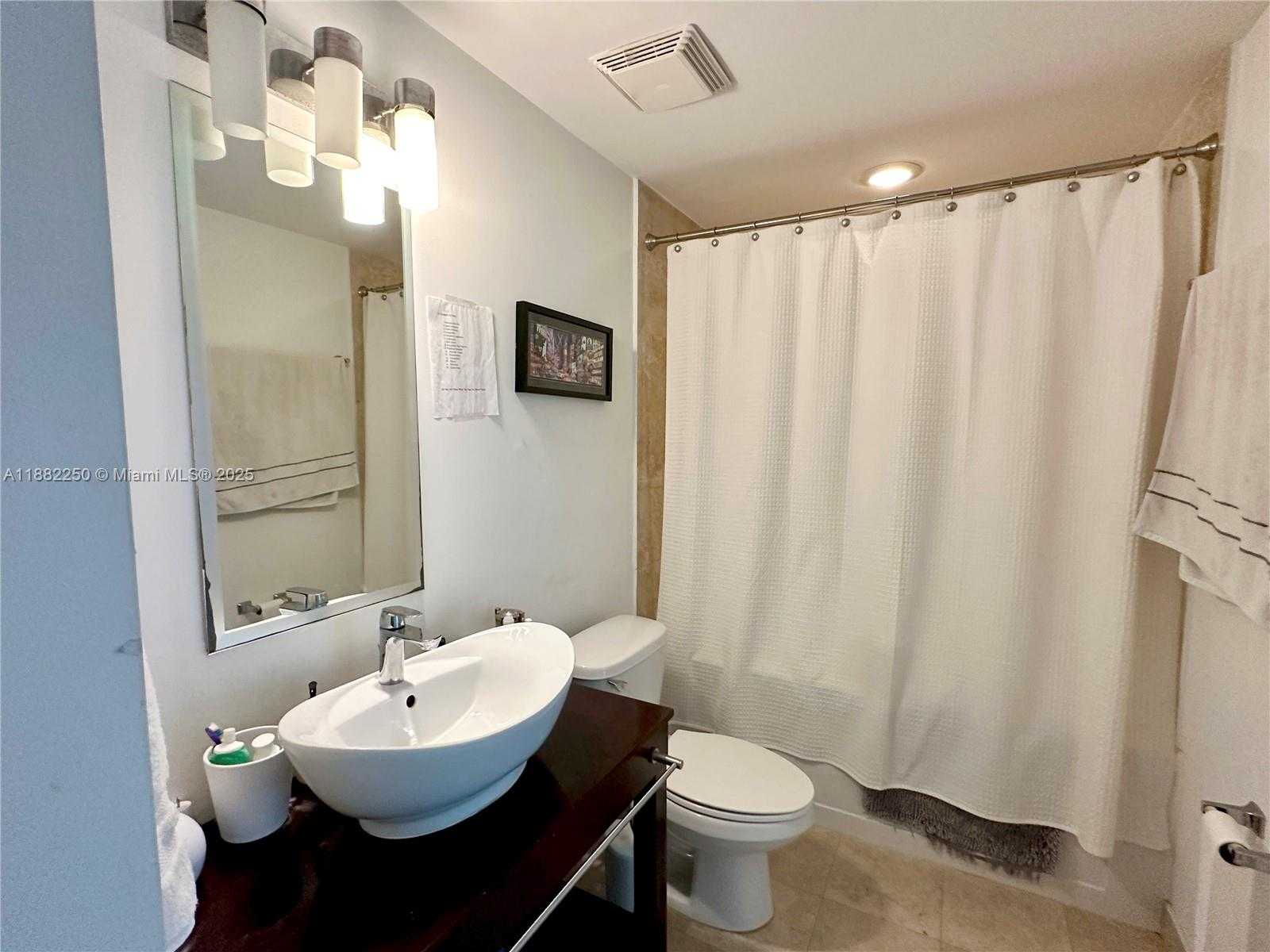 Small Image of 350 SOUTH MIAMI AVE #2215, Miami Number 17
