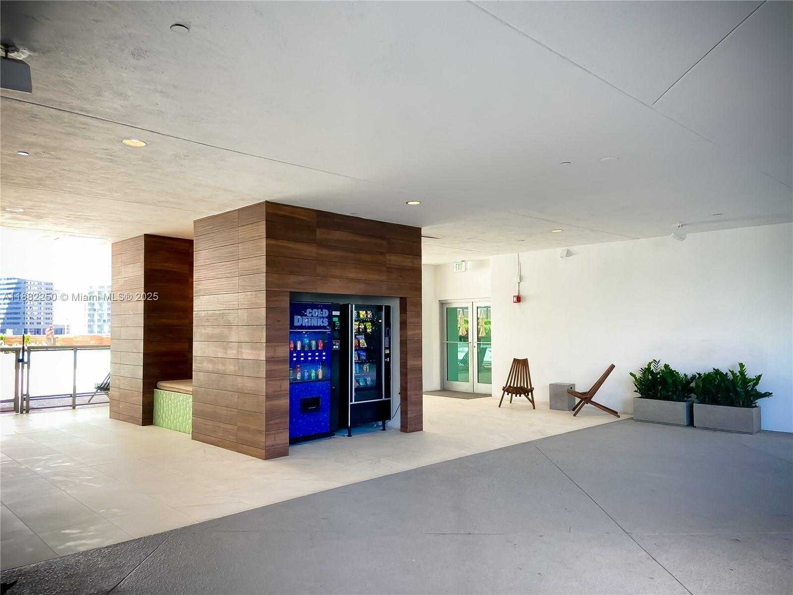 Small Image of 350 SOUTH MIAMI AVE #2215, Miami Number 26