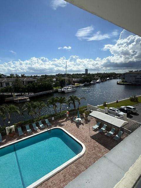 Small Image of 401 GOLDEN ISLES DR #415, Hallandale Beach Number 2