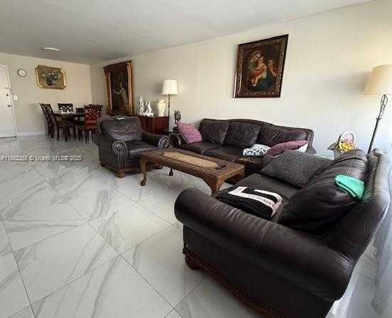 Small Image of 401 GOLDEN ISLES DR #415, Hallandale Beach Number 24