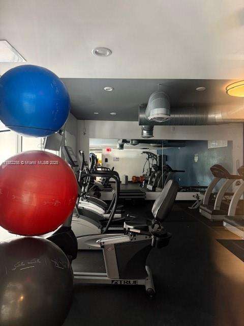 Small Image of 401 GOLDEN ISLES DR #415, Hallandale Beach Number 29
