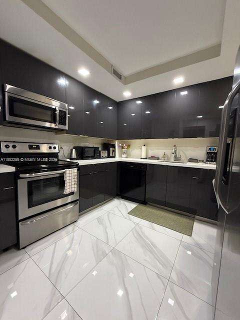 Small Image of 401 GOLDEN ISLES DR #415, Hallandale Beach Number 5
