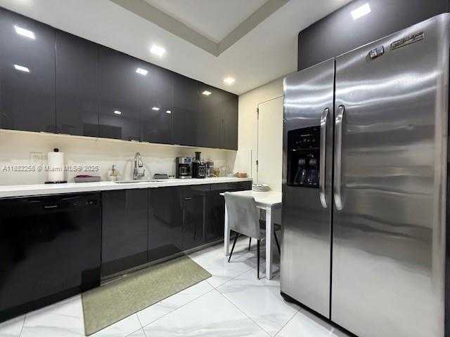 Small Image of 401 GOLDEN ISLES DR #415, Hallandale Beach Number 7
