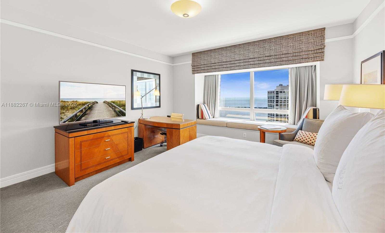 Small Image of 1435 BRICKELL AVE #3203, Miami Number 15