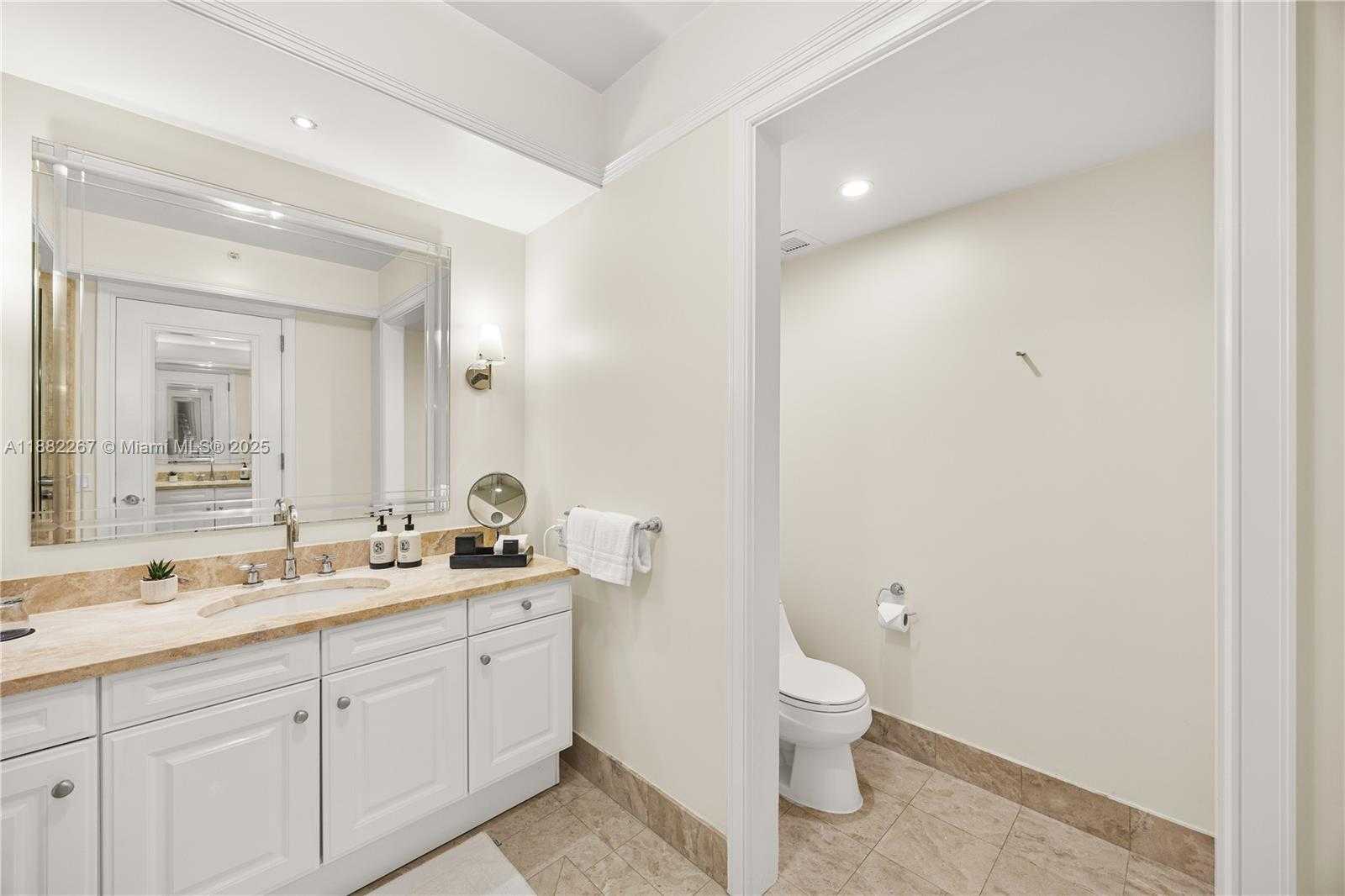 Small Image of 1435 BRICKELL AVE #3203, Miami Number 18