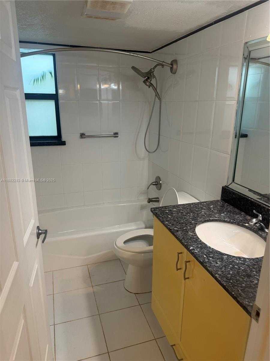 Small Image of 20381 NORTH EAST 30TH AVE #118-7, Aventura Number 13