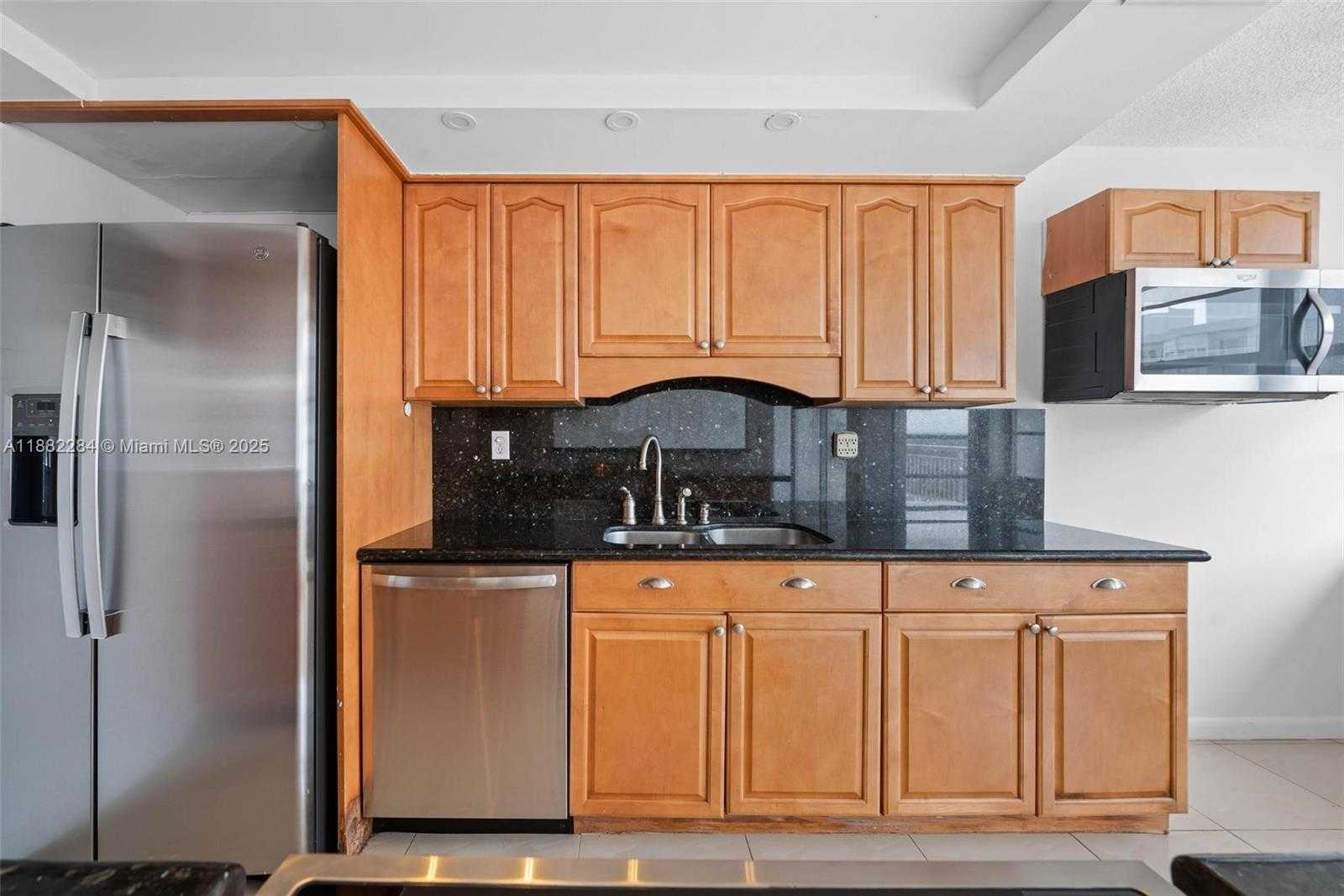 Small Image of 18061 BISCAYNE BLVD #1701, Aventura Number 16