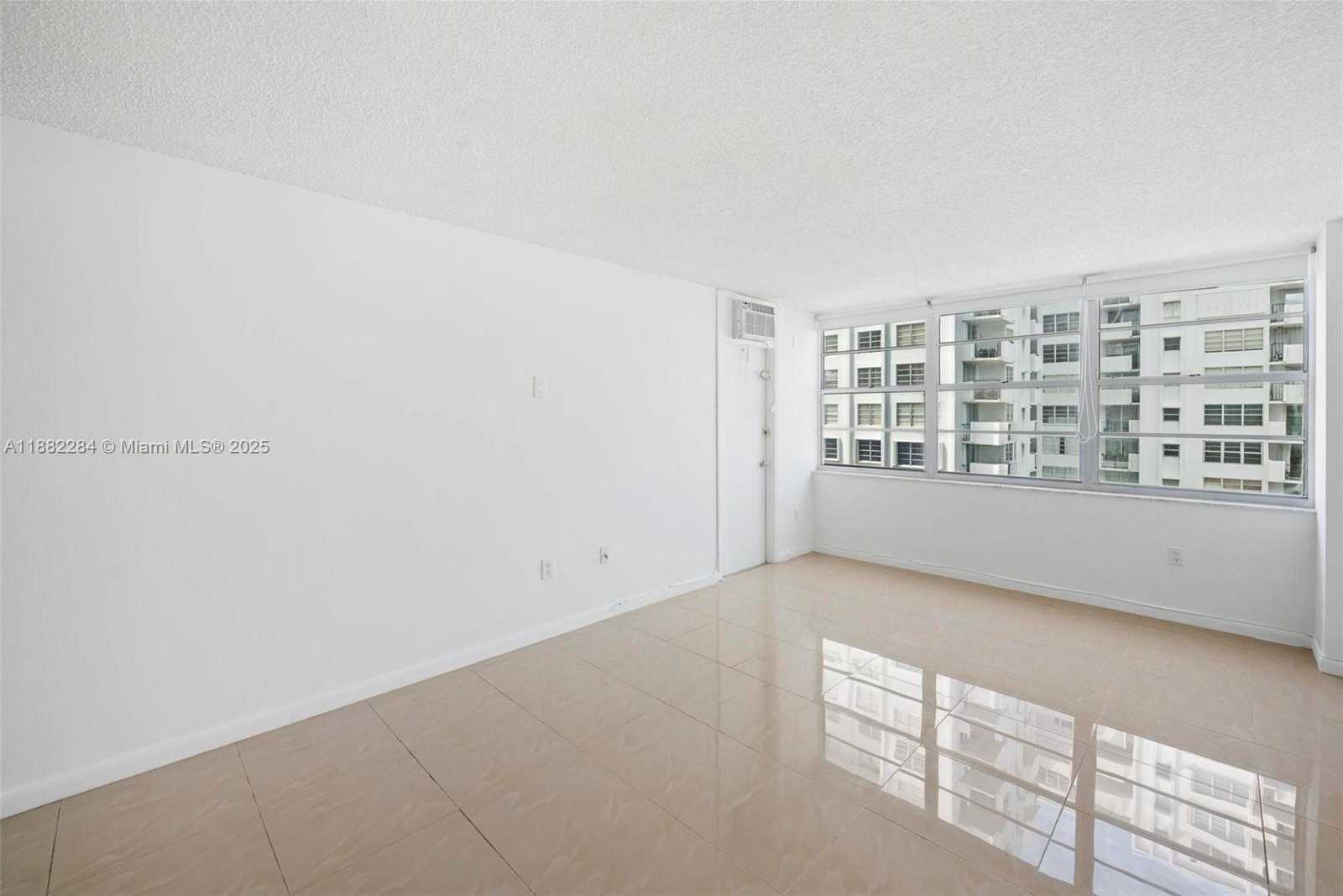 Small Image of 18061 BISCAYNE BLVD #1701, Aventura Number 21
