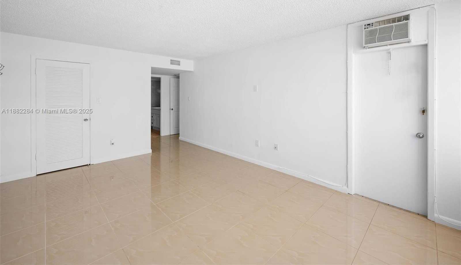Small Image of 18061 BISCAYNE BLVD #1701, Aventura Number 22