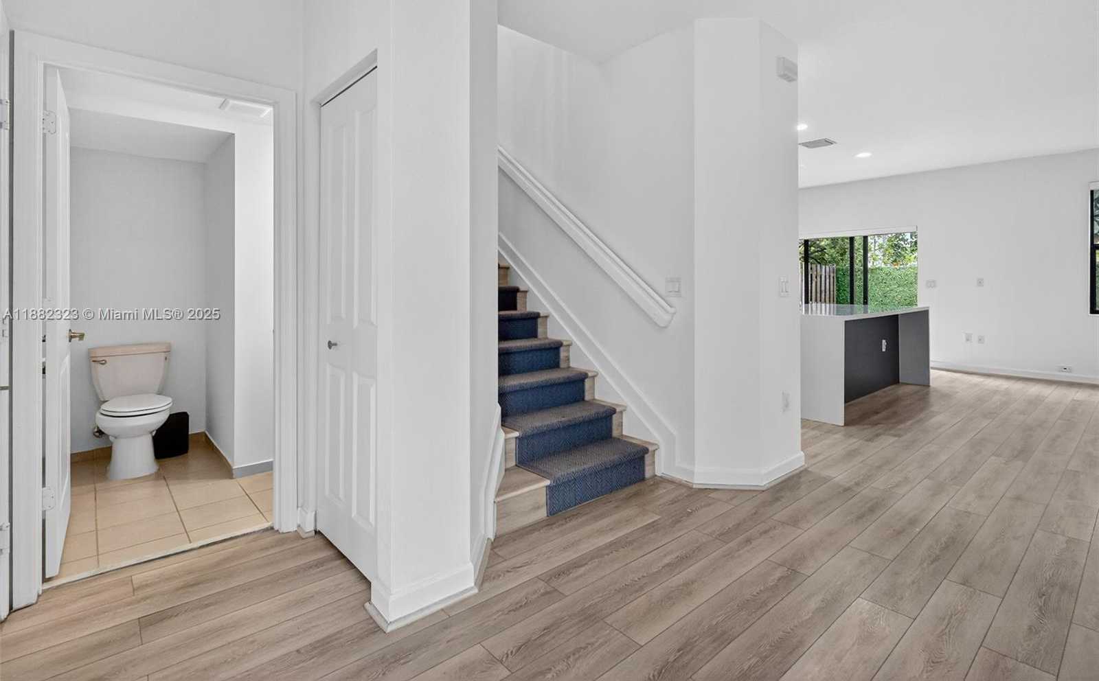Small Image of 21372 NORTH EAST 2ND CT, Miami Number 10