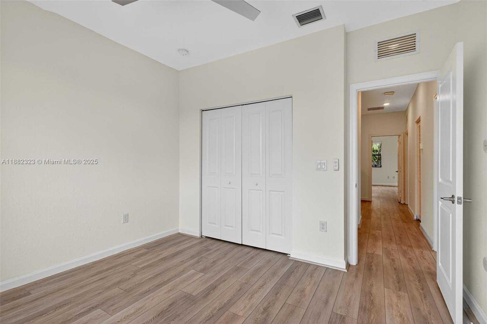 Small Image of 21372 NORTH EAST 2ND CT, Miami Number 23