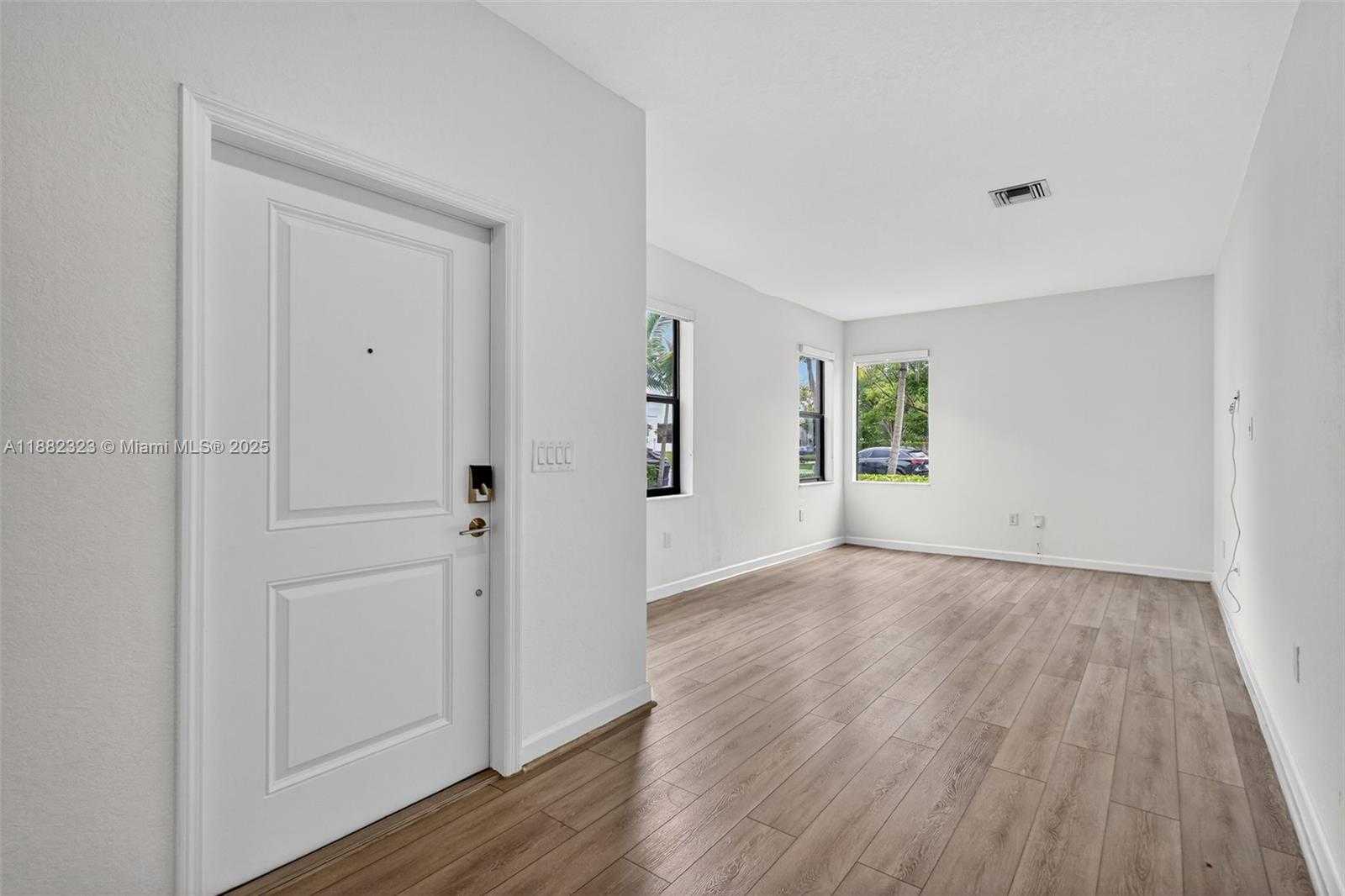 Small Image of 21372 NORTH EAST 2ND CT, Miami Number 9