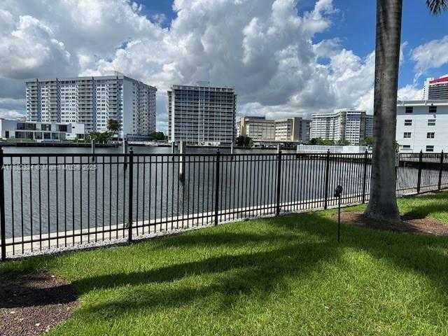 Small Image of 1945 SOUTH OCEAN DR #C9, Hallandale Beach Number 4