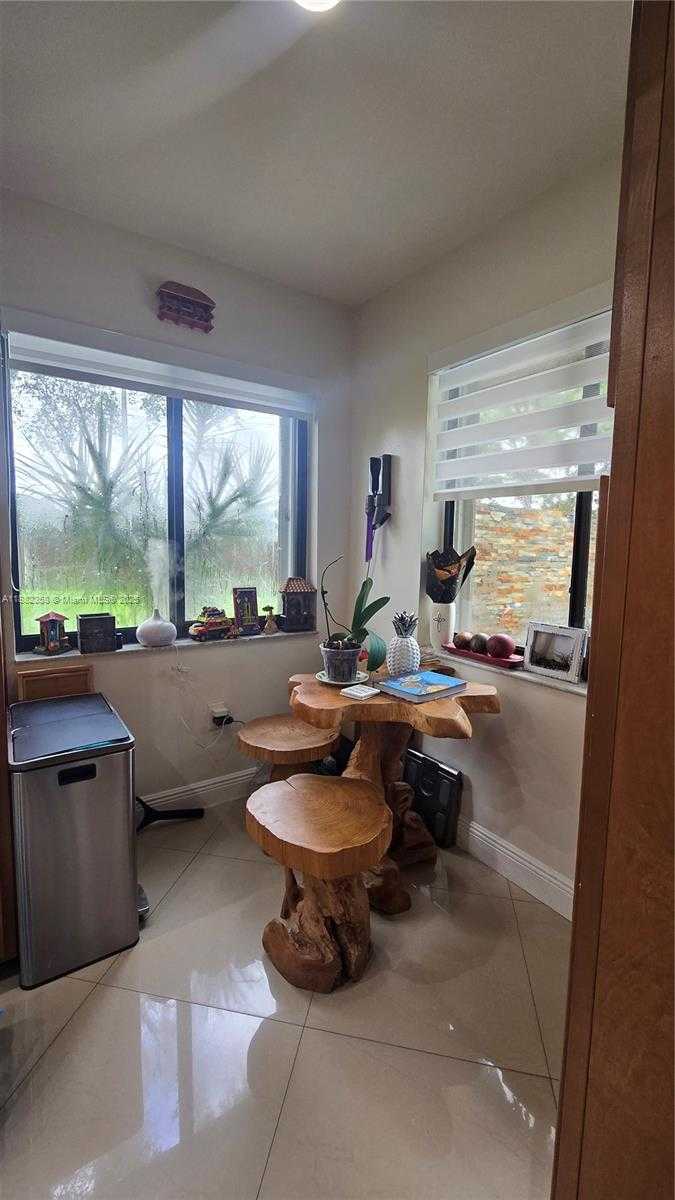 Small Image of 9600 NORTH WEST 15TH CT, Pembroke Pines Number 11