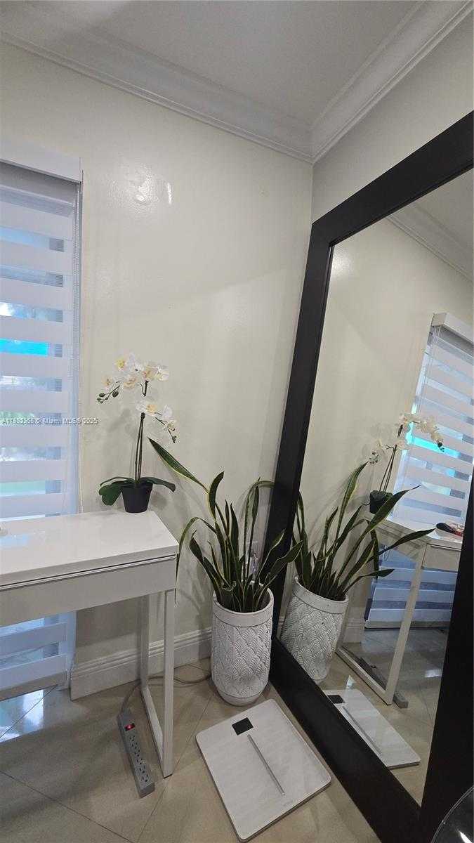 Small Image of 9600 NORTH WEST 15TH CT, Pembroke Pines Number 23