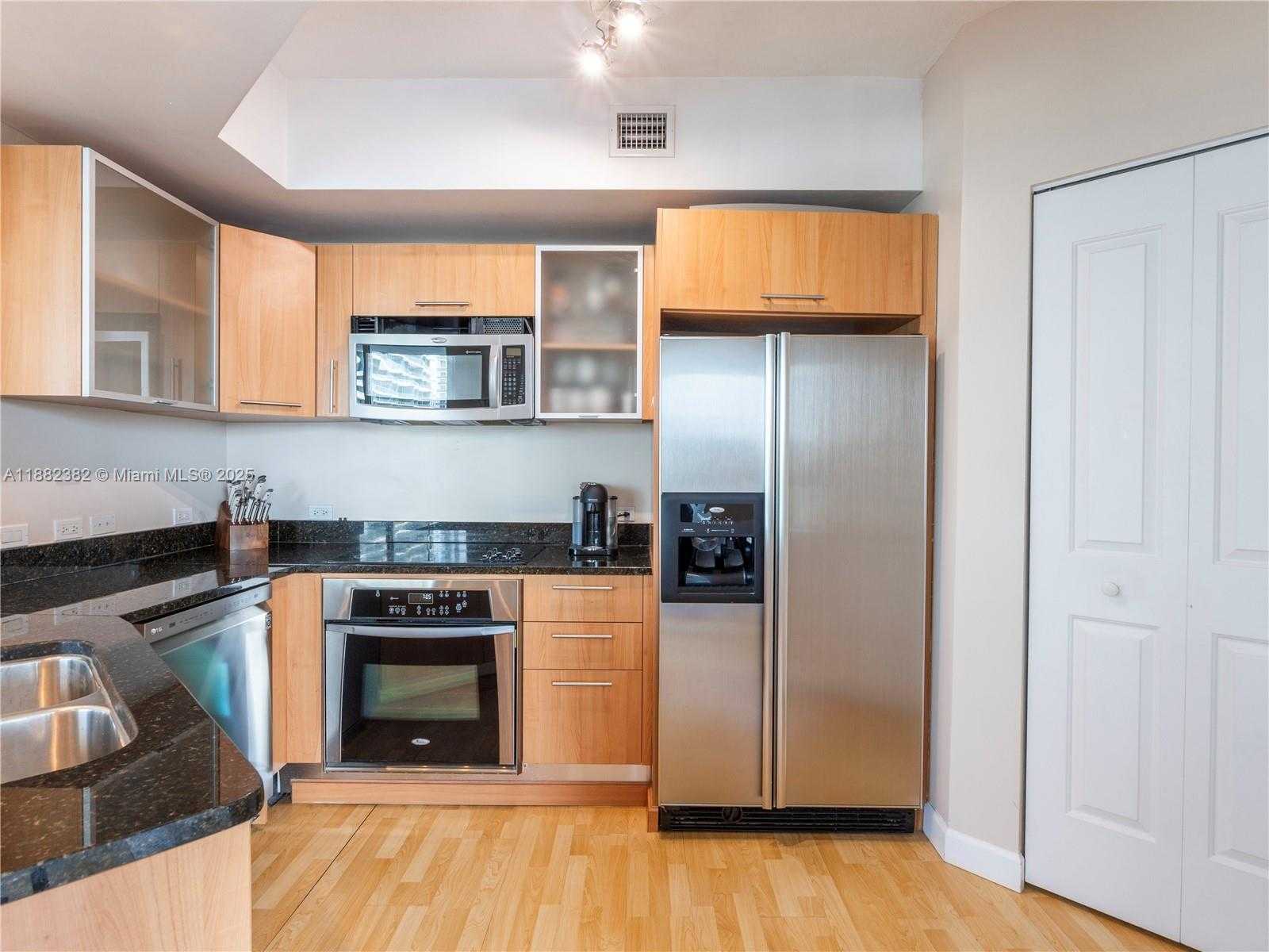 Small Image of 480 NORTH EAST 30TH ST #1103, Miami Number 6