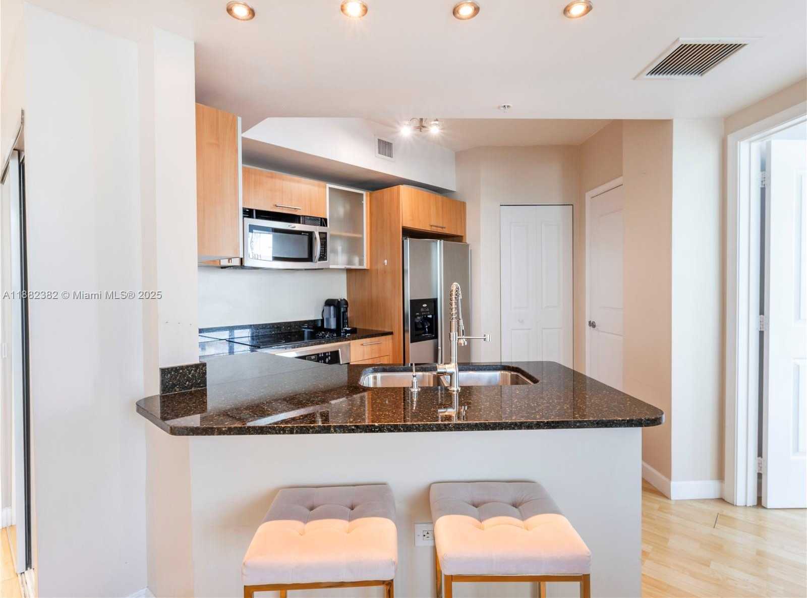 Small Image of 480 NORTH EAST 30TH ST #1103, Miami Number 8