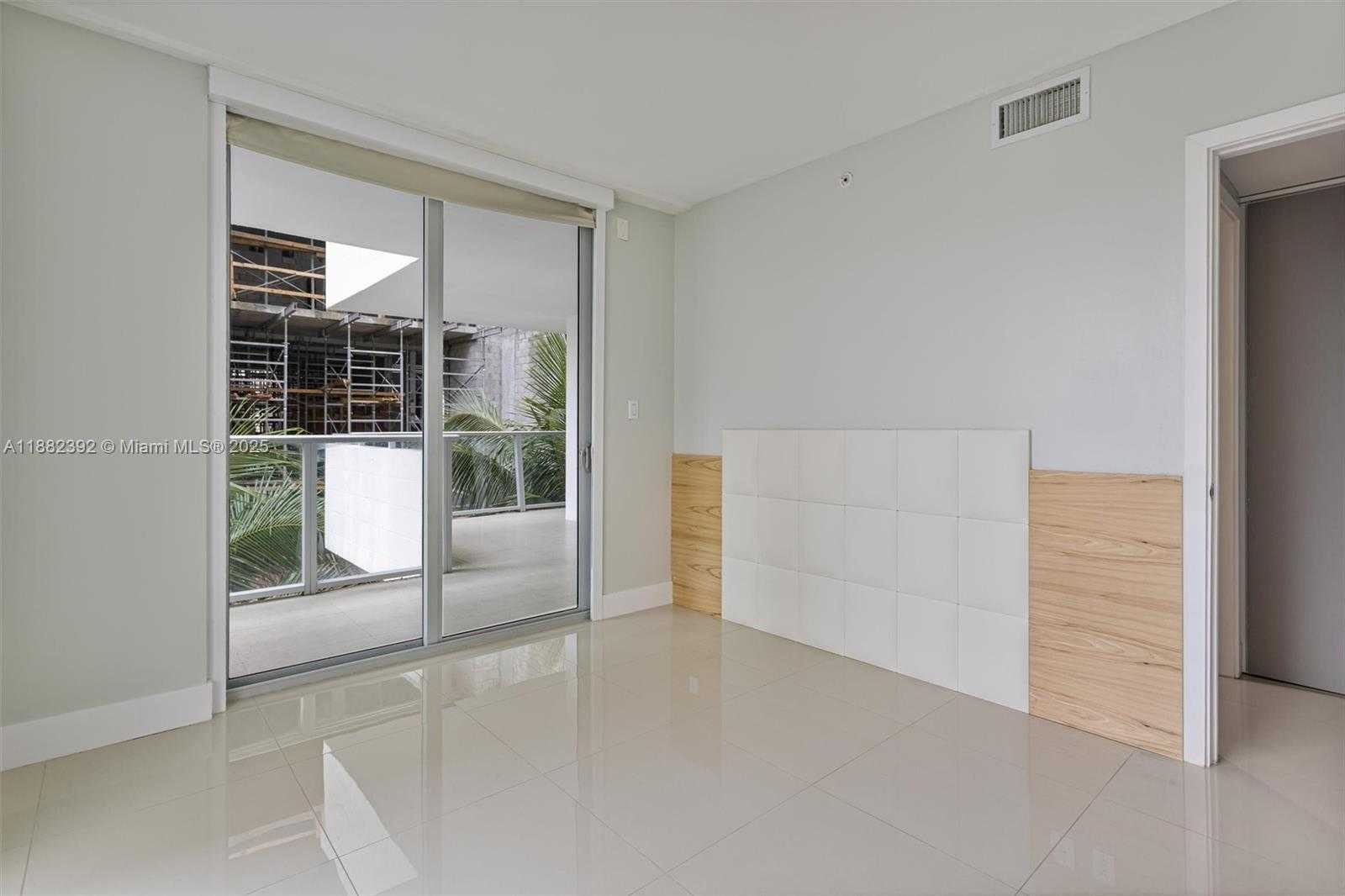 Small Image of 1150 101ST #203, Bay Harbor Islands Number 12