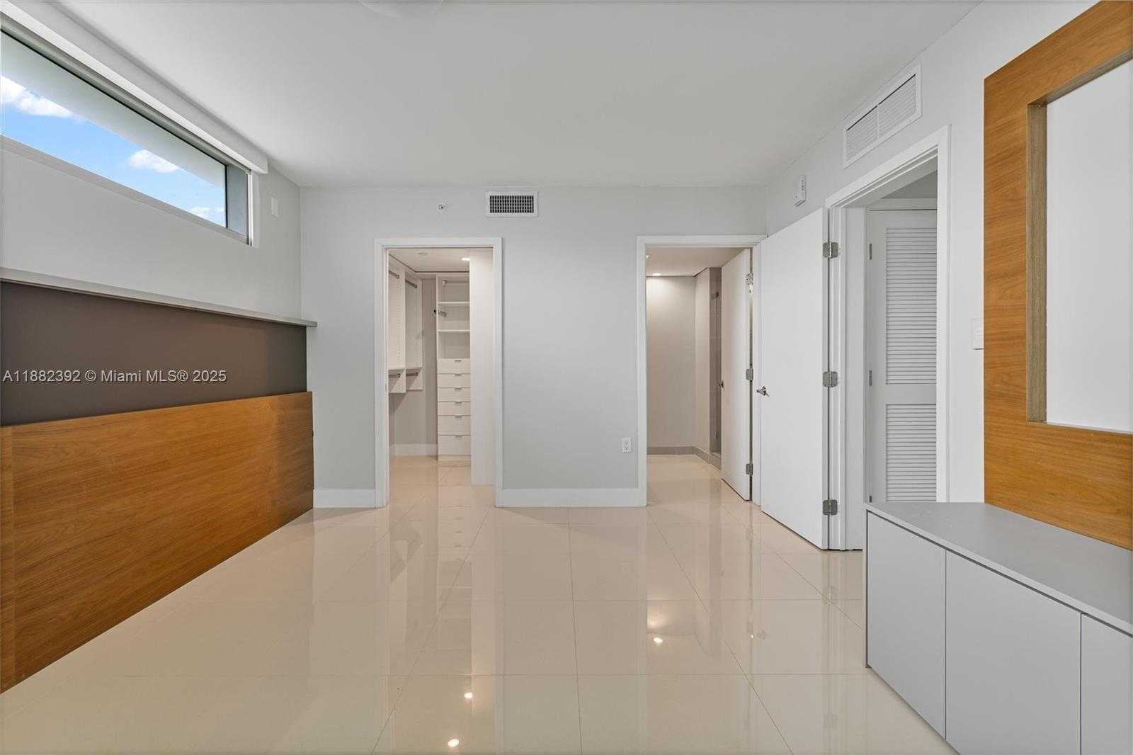 Small Image of 1150 101ST #203, Bay Harbor Islands Number 15