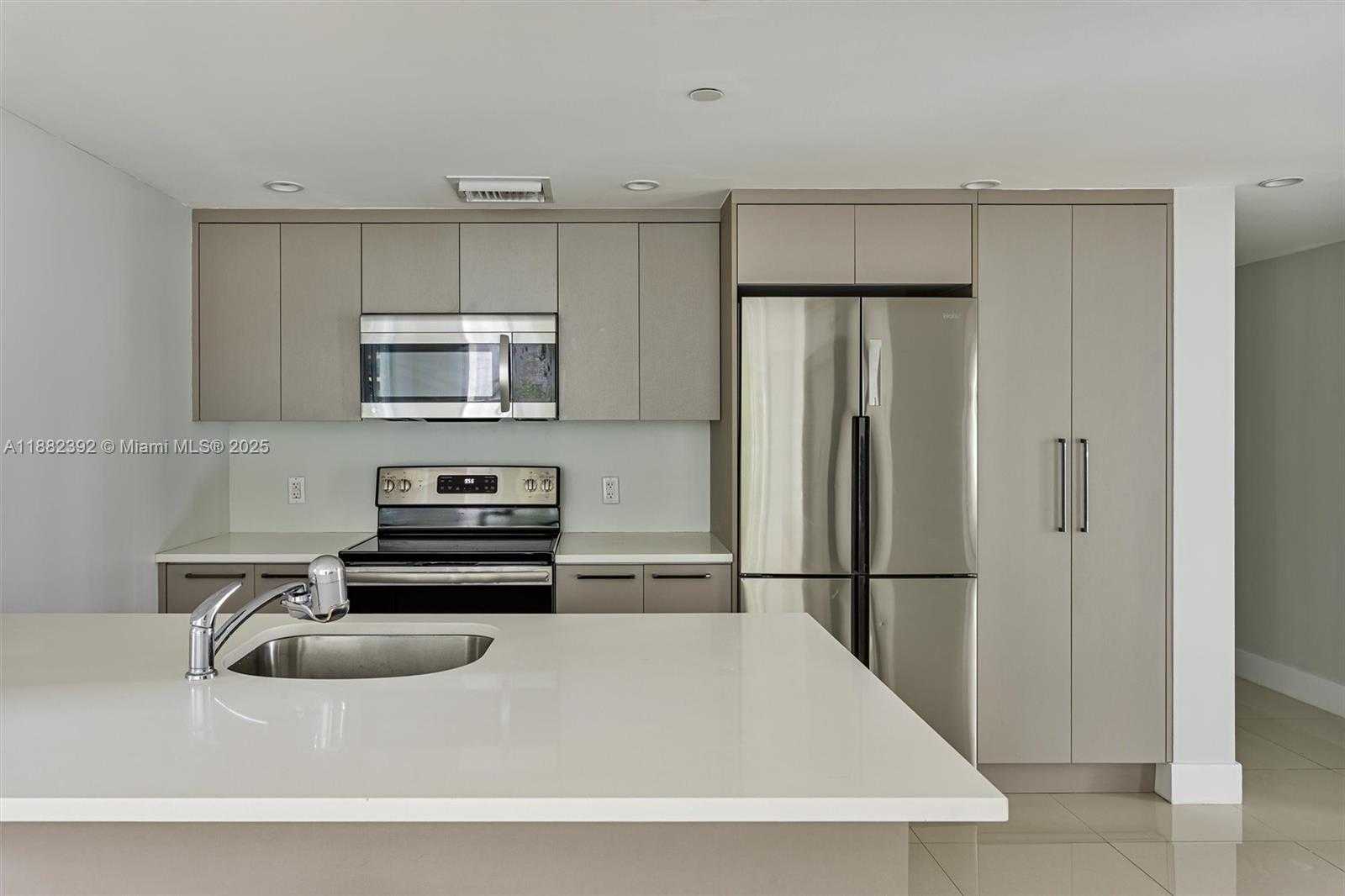 Small Image of 1150 101ST #203, Bay Harbor Islands Number 2