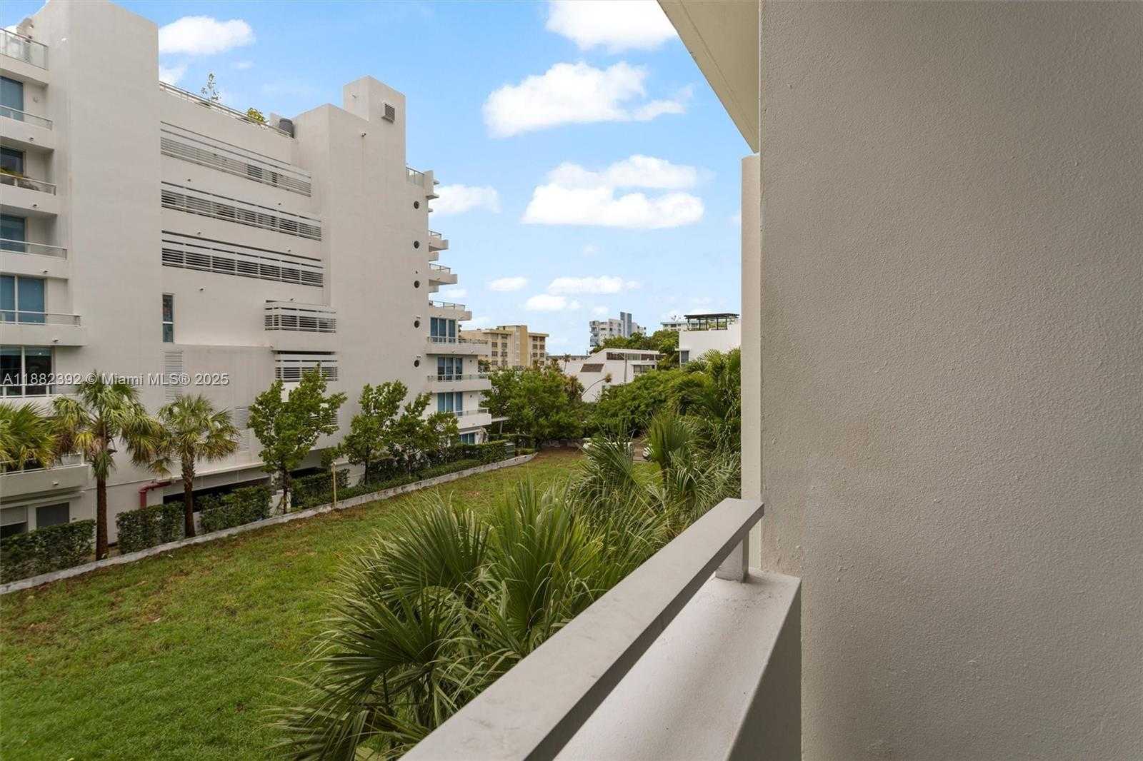 Small Image of 1150 101ST #203, Bay Harbor Islands Number 23