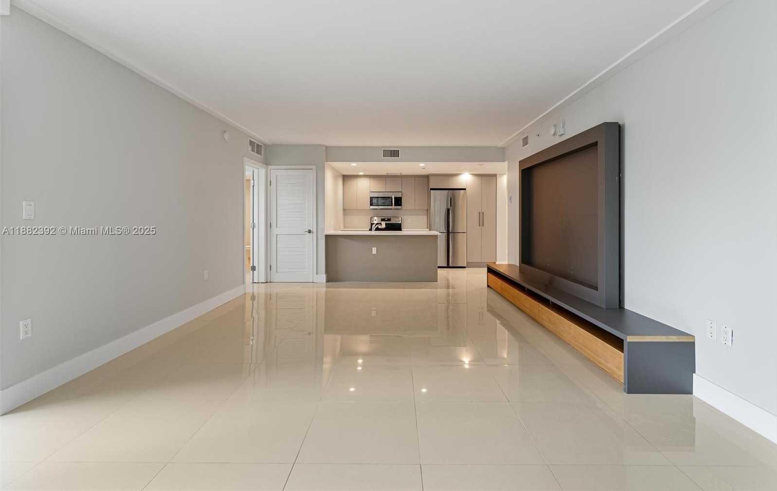 Small Image of 1150 101ST #203, Bay Harbor Islands Number 3