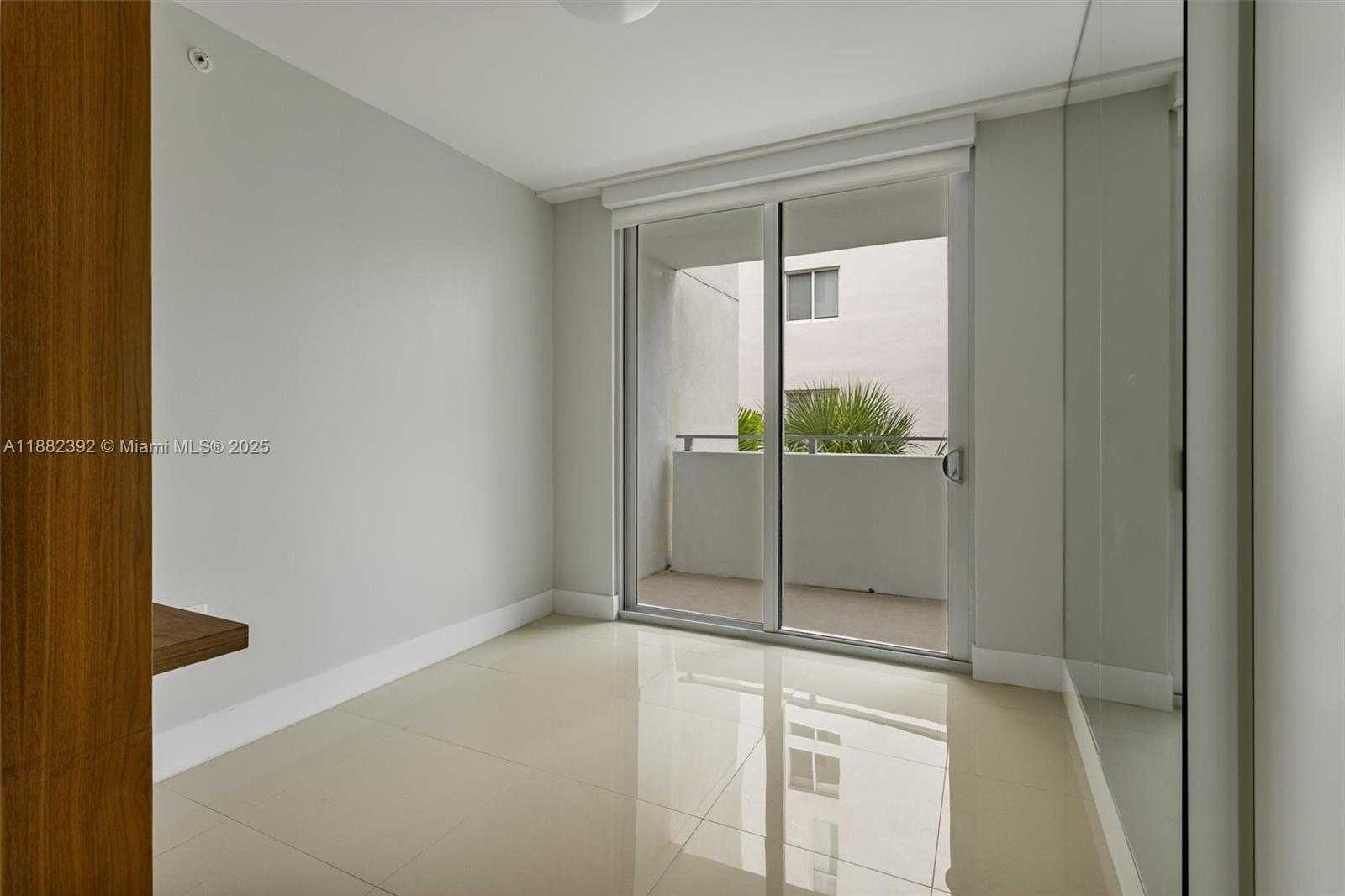 Small Image of 1150 101ST #203, Bay Harbor Islands Number 8