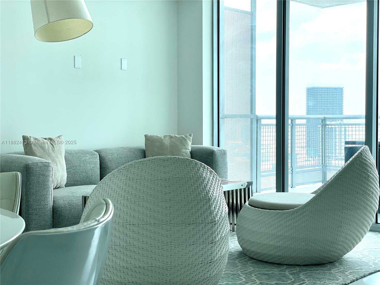 Small Image of Miami Number 23