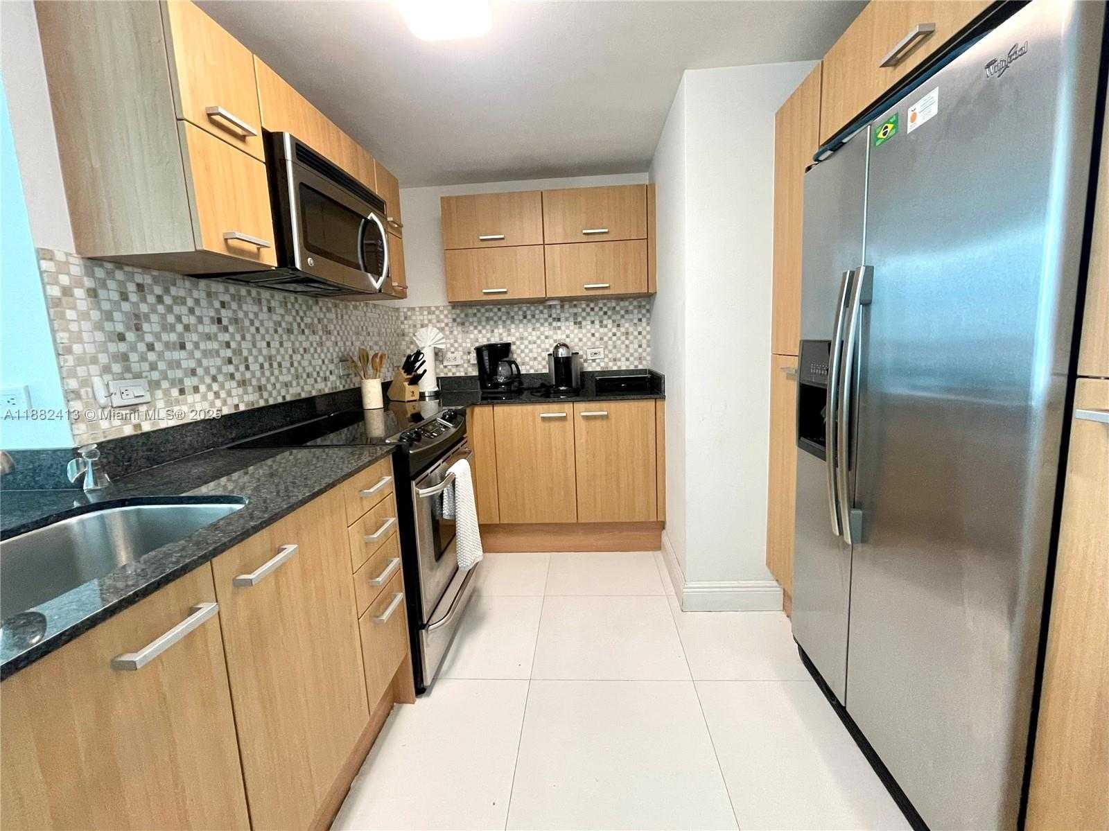 Small Image of Miami Number 8