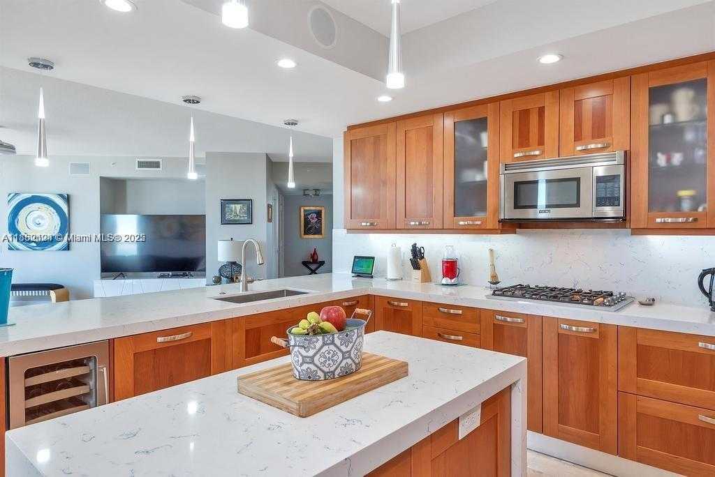 Small Image of 1460 SOUTH OCEAN BLVD #1101, Lauderdale By The Sea Number 17
