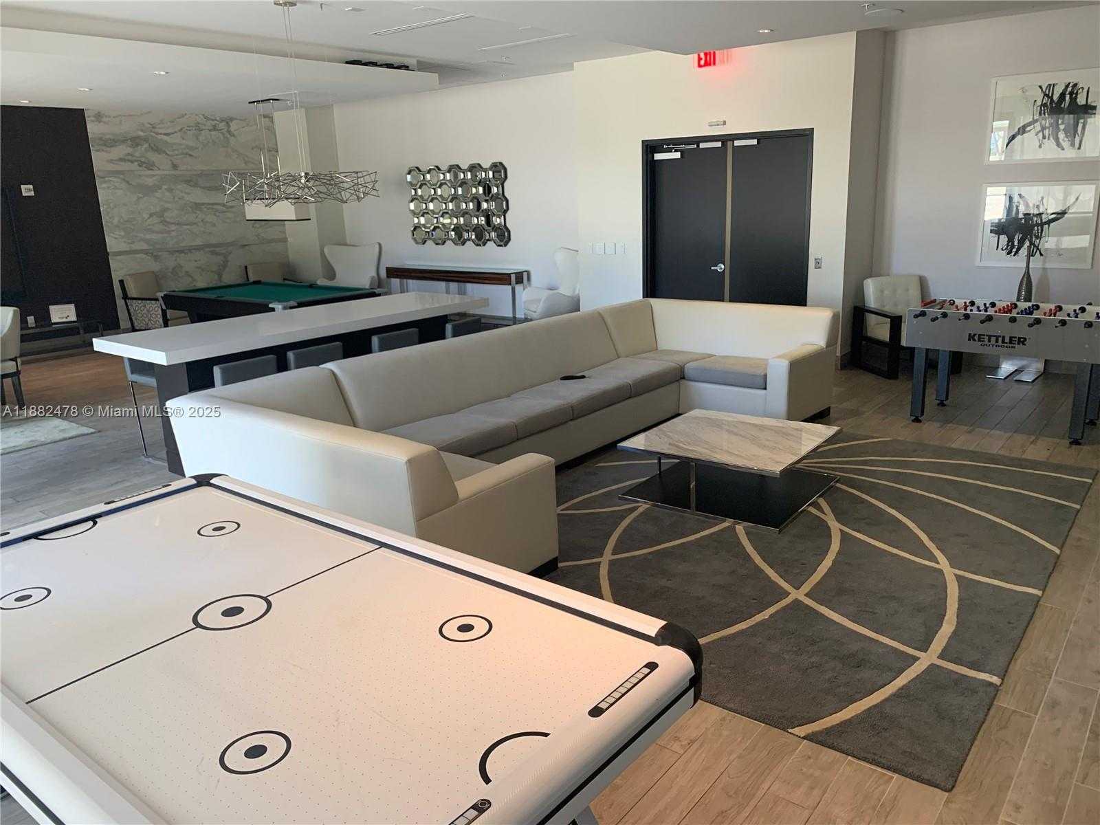 Small Image of 999 SOUTH WEST 1ST AVE #1703, Miami Number 23