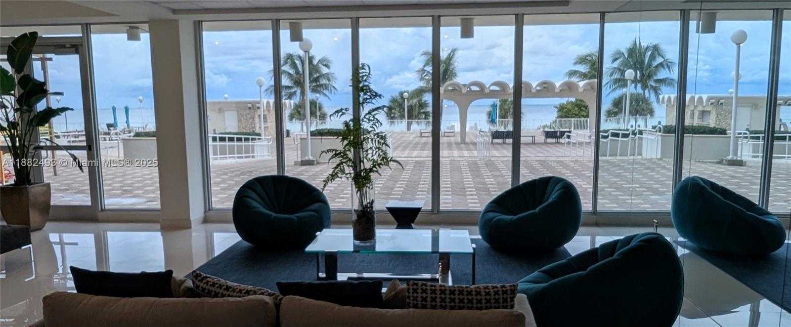 Small Image of 5701 COLLINS AVE #1105, Miami Beach Number 23