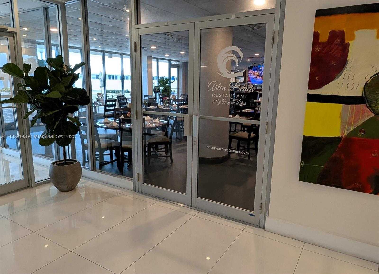 Small Image of 5701 COLLINS AVE #1105, Miami Beach Number 26
