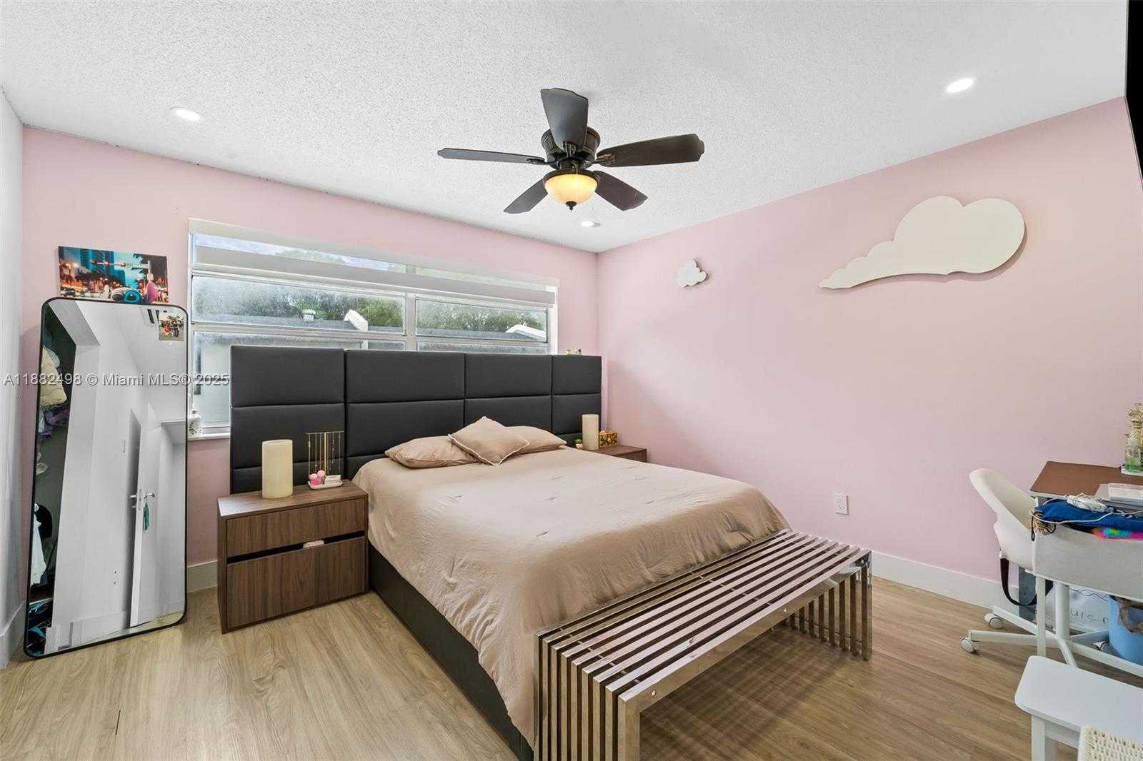 Small Image of 11073 SOUTH WEST 70TH LN, Miami Number 16