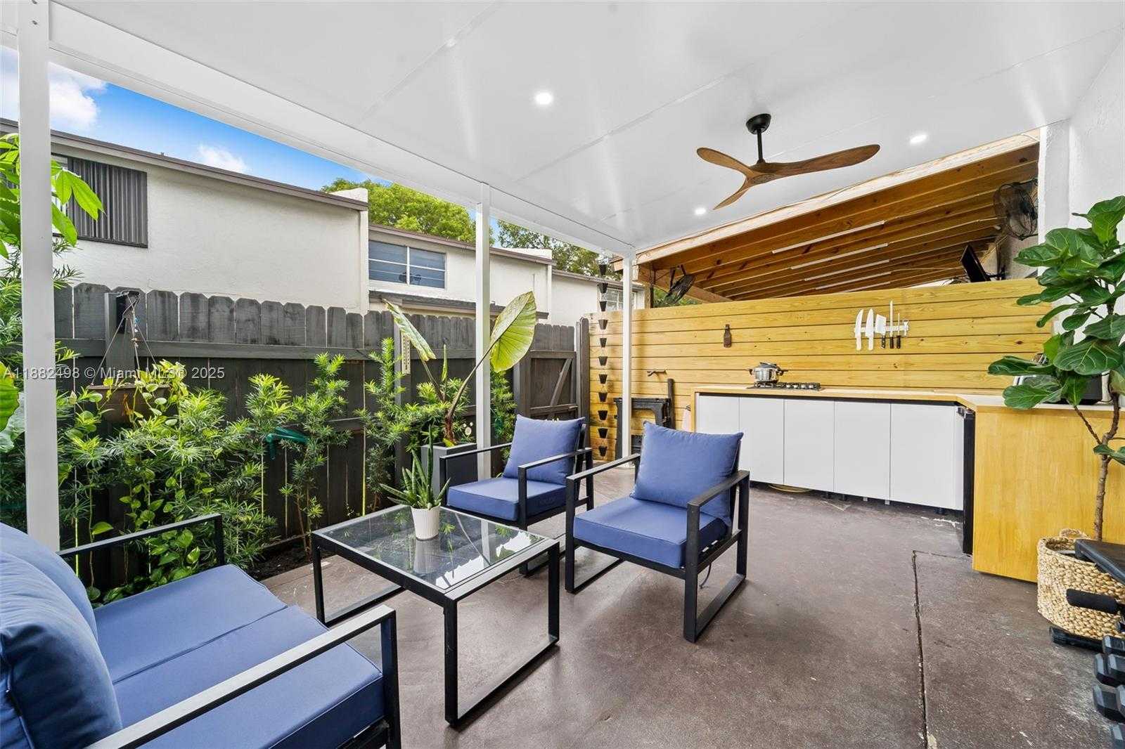 Small Image of 11073 SOUTH WEST 70TH LN, Miami Number 20