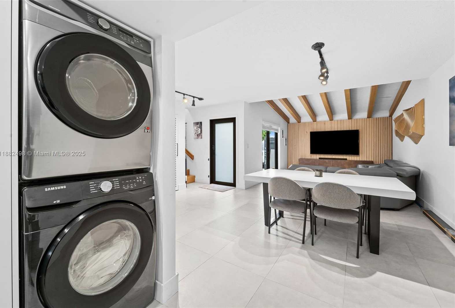 Small Image of 11073 SOUTH WEST 70TH LN, Miami Number 9
