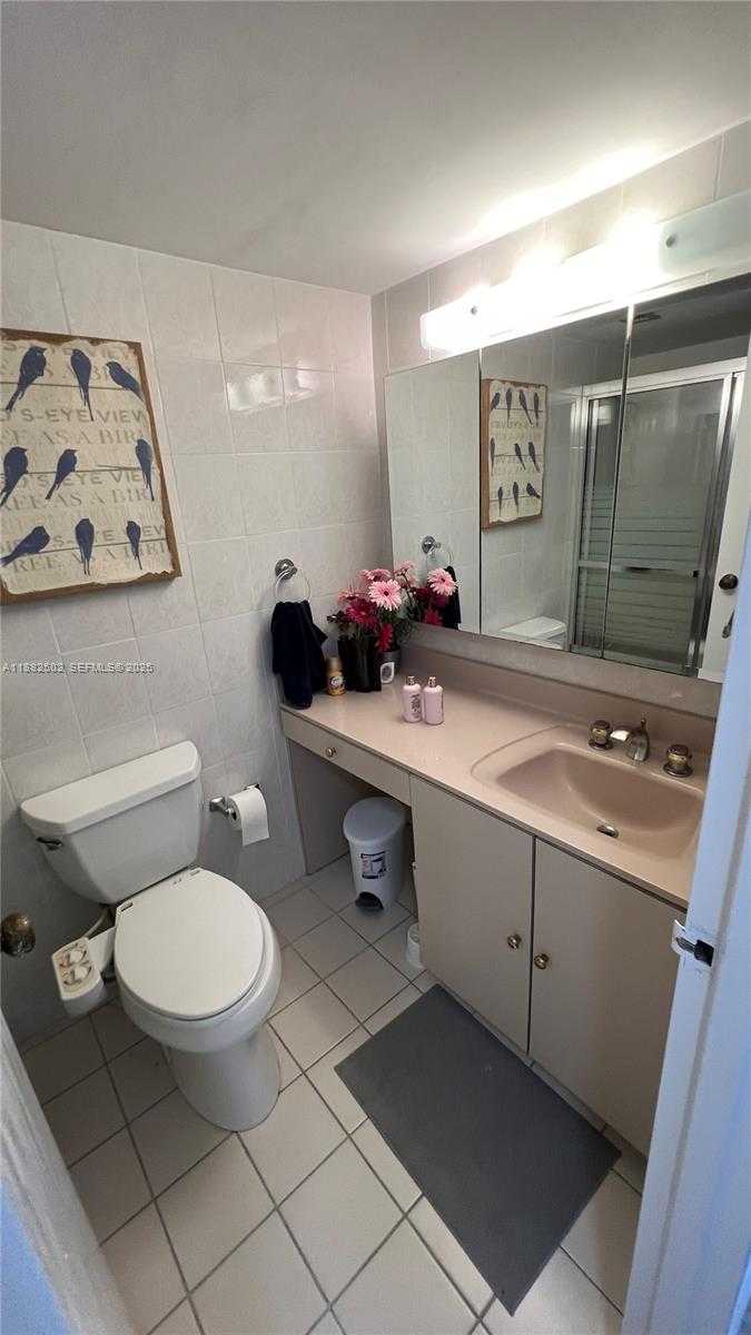 Small Image of 16570 NORTH EAST 26TH AVE #4A, North Miami Beach Number 16