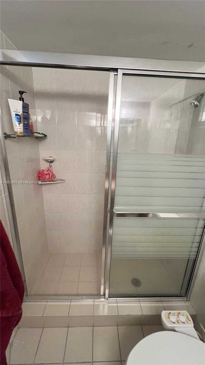 Small Image of 16570 NORTH EAST 26TH AVE #4A, North Miami Beach Number 17