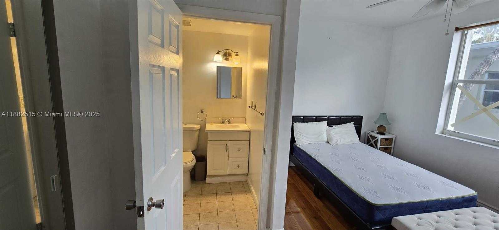 Small Image of 1342 DREXEL AVE #204, Miami Beach Number 13