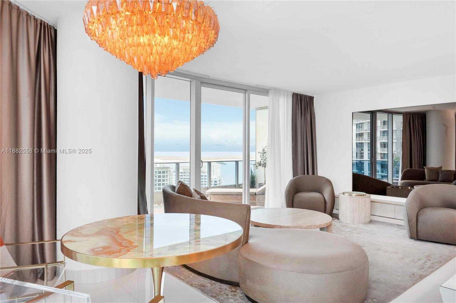 Small Image of 200 BISCAYNE BOULEVARD WAY #4201, Miami Number 7