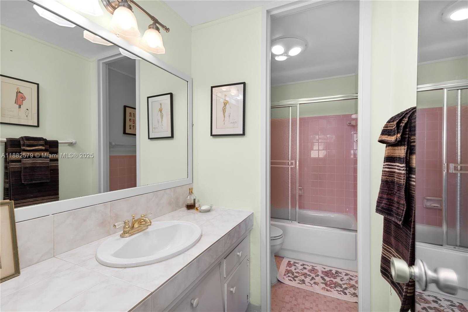Small Image of 3 ISLAND AVE #15C, Miami Beach Number 23