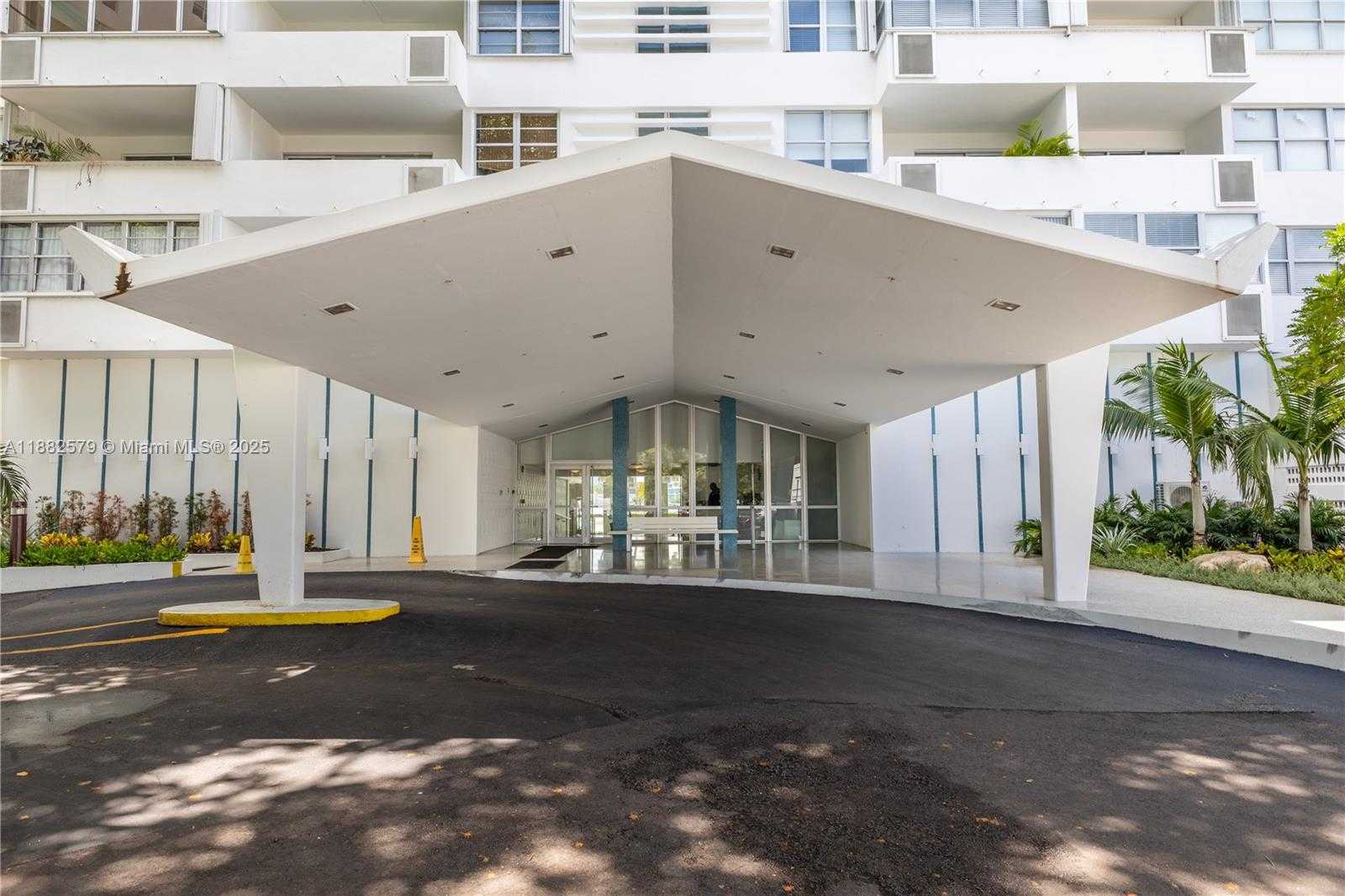 Small Image of 3 ISLAND AVE #15C, Miami Beach Number 40