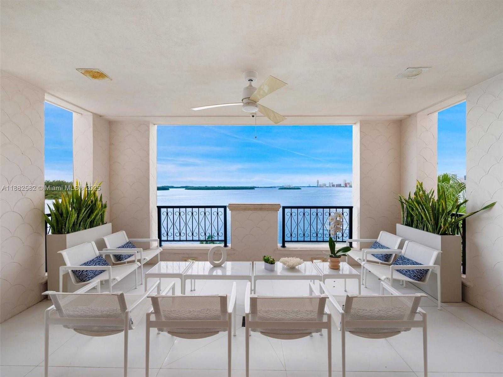 Small Image of 5053 FISHER ISLAND DR #5053, Miami Beach Number 2
