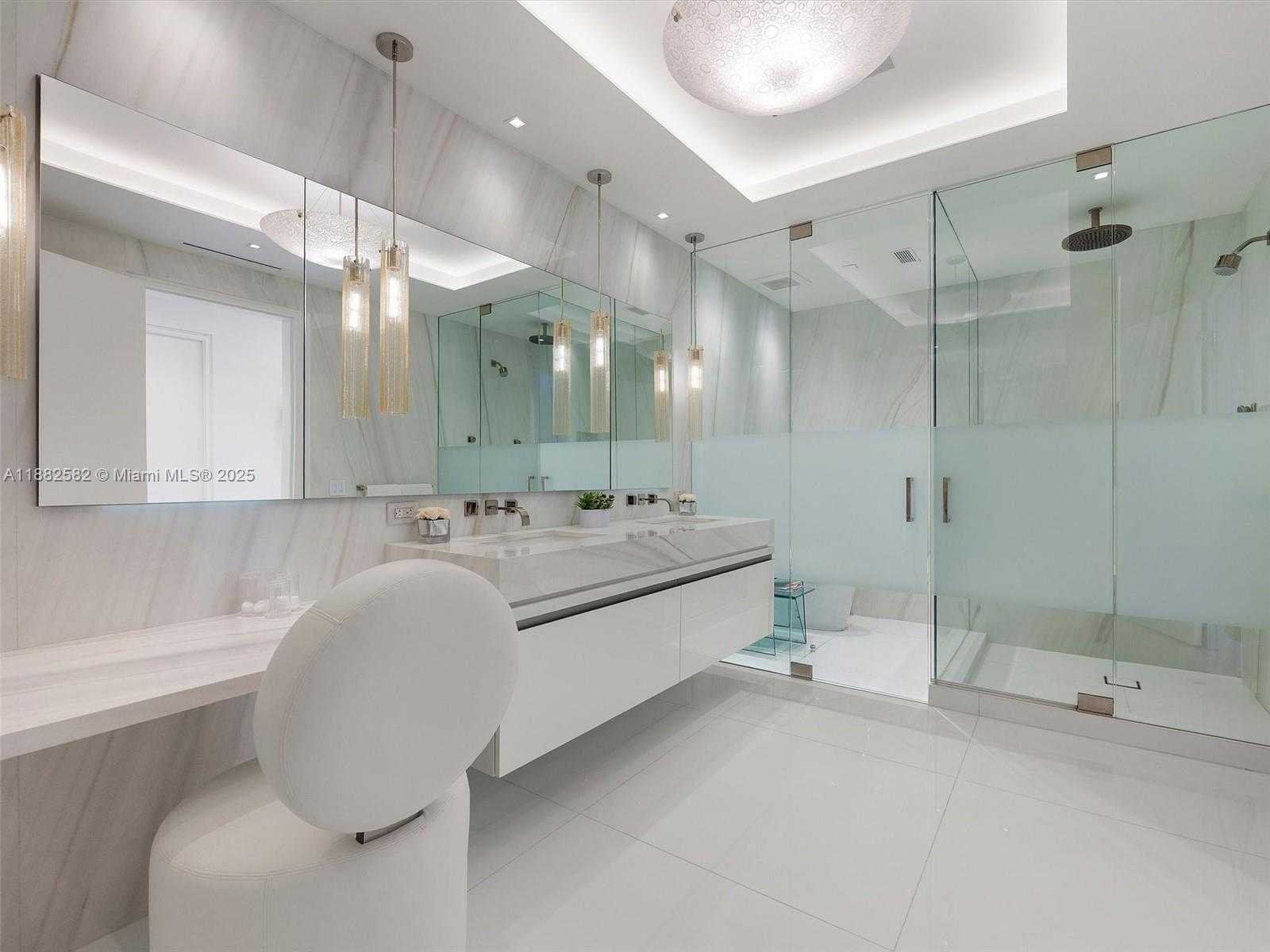 Small Image of 5053 FISHER ISLAND DR #5053, Miami Beach Number 25