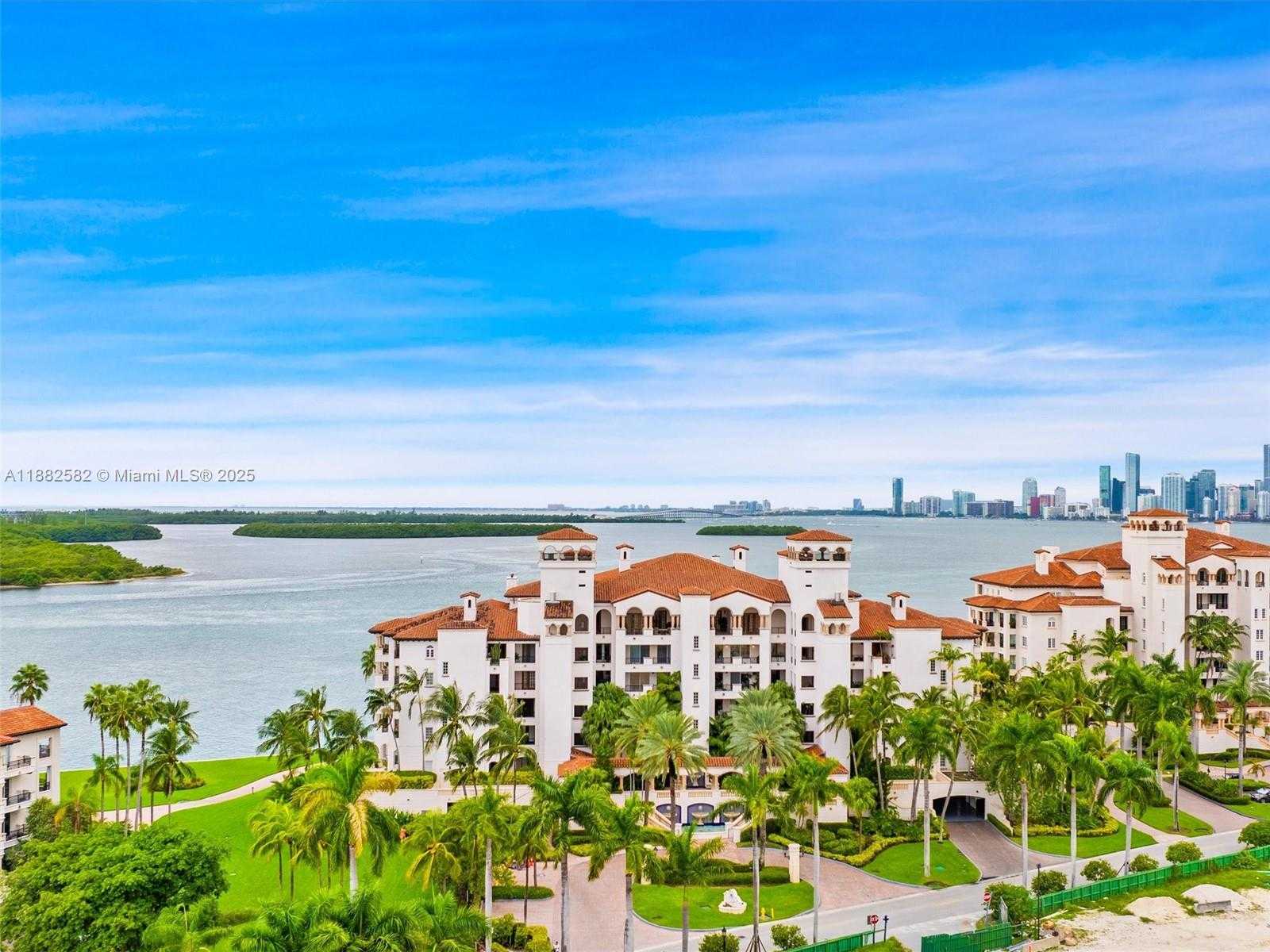 Small Image of 5053 FISHER ISLAND DR #5053, Miami Beach Number 46